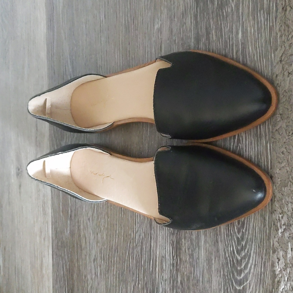 Black leather flats (Size 37)